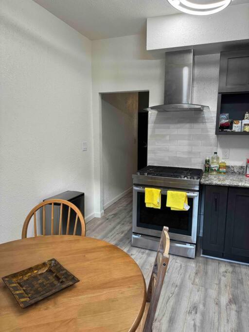 Bumblebee House Apartment Oakland Exterior foto